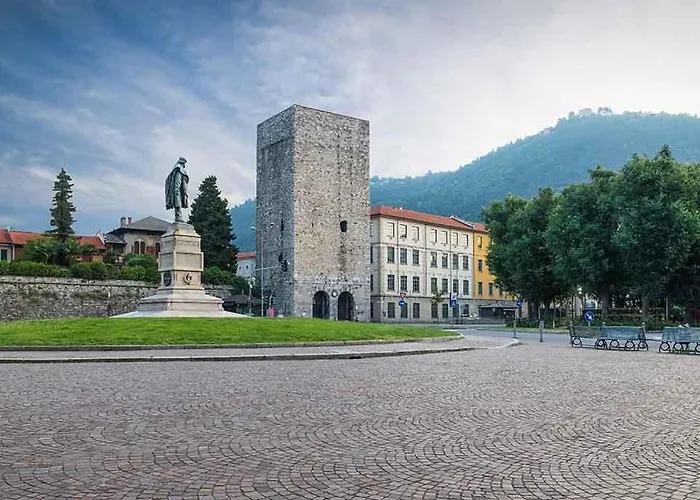 Aura - Centre Como