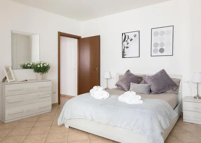 Aura - Centre Apartmán Como